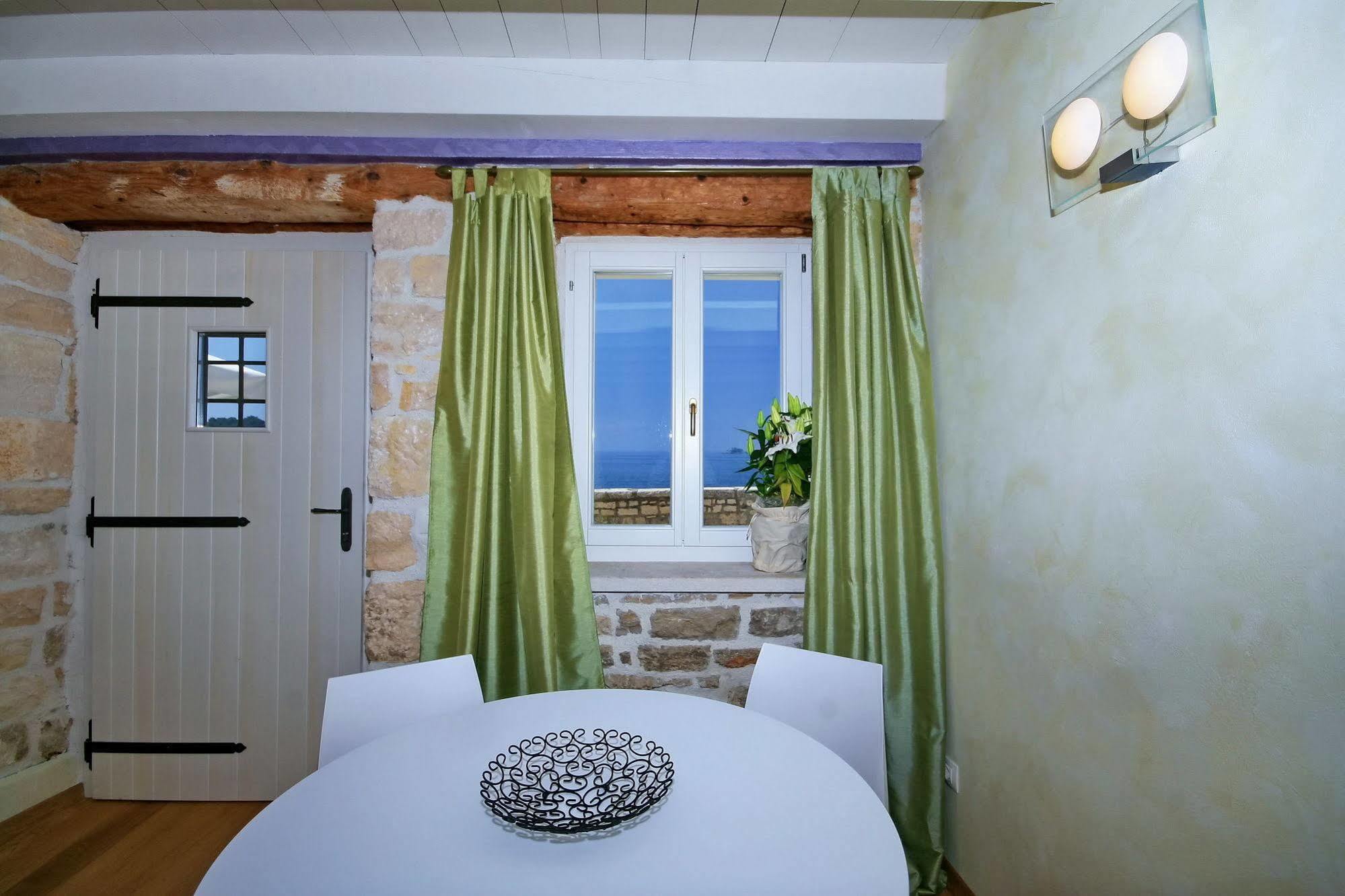 Angelo D'Oro Apartment Monte ロヴィニ エクステリア 写真